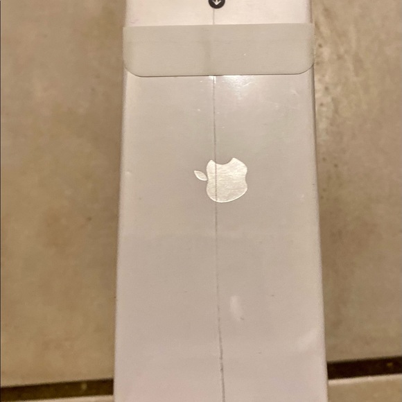 Apple AirPods!! - Picture 5 of 6